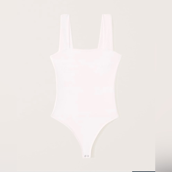 Double Layered Seamless Fabric Square neck Bodysuit - Picture 4 of 8